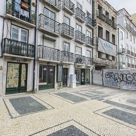 Mouraria Square Apartment Lisbon