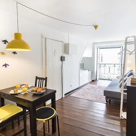 Mouraria Square Apartment
